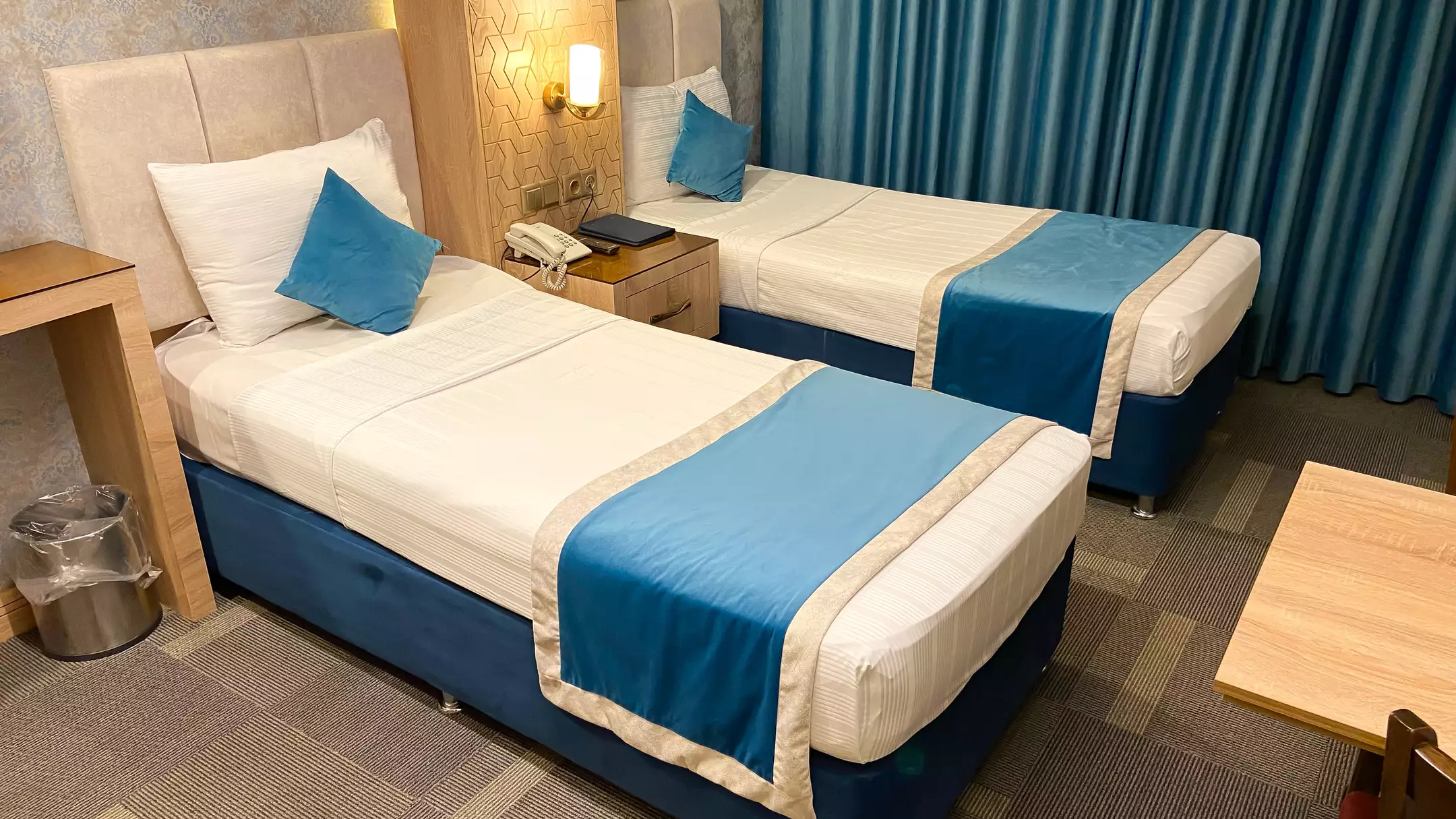 Alibaba https://cdn.alibaba.ir/ostorage/hotel-accommodation-images/67031fdf76f5bf0b3af62f0a_4fcaa972-fcd7-49b5-a820-aada1d6dbdb2_تویین (1).webp